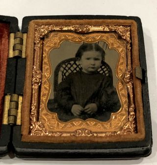 Antique Ambrotype Portrait Photograph Of A Little Girl/child - Ornate Case