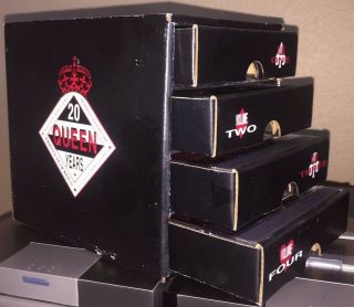 QUEEN ROCKS 20 YEARS TWENTY - YEAR REIGN PROMO Box Set 4 CD Cube Drawers 1991 RARE 2