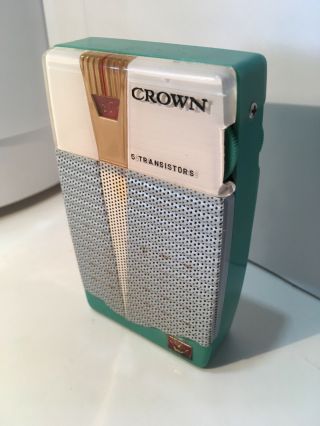 Stunning RARE REVERSE PAINT Crown TR - 555 green/turquoise transistor radio 3