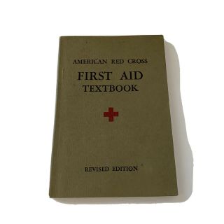 Vintage/antique 1945 Wwii American Red Cross First Aid Textbook Illustrated Pb