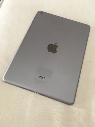 Apple iPad Air 128GB Jailbroken,  Wi - Fi 9.  7in Grey RARE 6