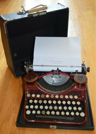 1931 Underwood Portable Typewriter W/ Case - Rare Red Color -