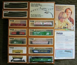 Tyco Ho Scale Set Locomotive Burlington Northern Diesel 4301 Rare