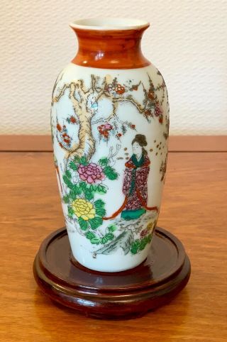 Antique Chinese Porcelain Vase Canton Famille Rose 6 Ins Tall 1900s