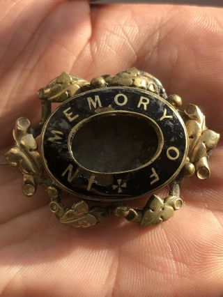 Antique Gilt Metal Enamel In Memory Of Mourning Brooch,  9.  78g As Found