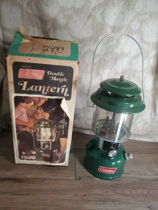 Vintage 1979 Coleman Lantern Dual Mantle Lantern Model 220j W/ Box & Papers