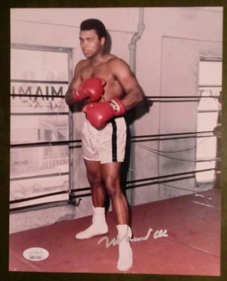 Rare Muhammad Ali Signed Silver Pen Autographed 8x10 Photo Jsa 9