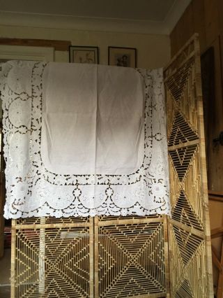 Mid Twentieth Century Linen Table Cloth With Deep Cut - Work And Embroidery Edging