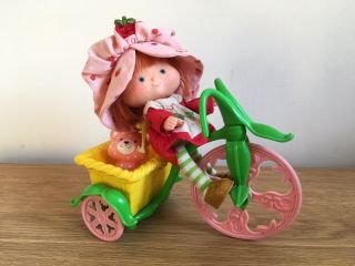 Vintage Kenner Strawberry Shortcake Doll With Custard The Cat And Tricycle