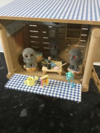 Sylvanian Families Tree house with 3 baby owls and furniture 3