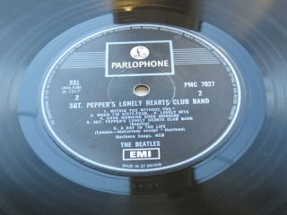 THE BEATLES SGT PEPPERS RARE 1969 SGT PEPPERS MONO ONE E.  M.  I.  BOX PRESS 3