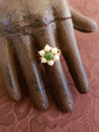 Vintage Rare 14k Gold Jade And Pearls Flower Cocktail Ring Sz 6.  5 Estate Signed