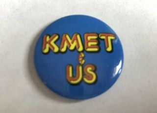 Rare Vintage 1983 Kmet & Us Pin Badge Button Us Festival 94.  7 Fm