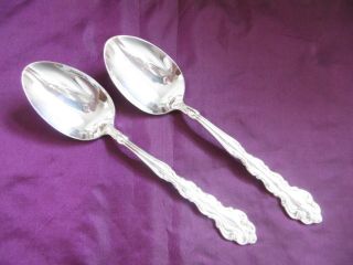 Lovely Set Of 2 Oneida Mansion House Silver Plated Table Spoons A
