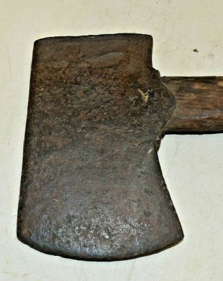 L611 - Large Old Antique Hand Forged Single Bit Axe Unique Pattern 5 Lbs 8 Oz
