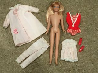 Vintage Sl Blonde Skipper Doll W/ Oss & Extra Outfit B