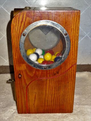 Rare Vintage 1950’s Victor Gumball 5 Cent Wood Vending Machine 61 4