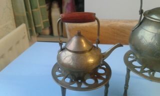 Vintage Brass Kettles x2 on Trivets / Stands & a brass genie lamp 3