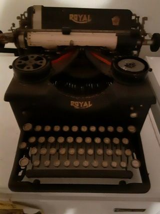Antique Royal Model 10 Typewriter - It