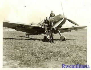 Rare Luftwaffe Airmen W/ Jagdgeschwader 53 Me - 109 Fighter Plane In Field
