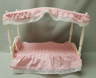 Vtg 1982 Barbie Dream House Canopy Bed Mattress Comforter Cover Pillow Mattel