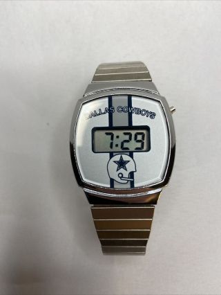 Dallas Cowboys Vintage Nfl Football Lcd Display Stainless Steel Watch
