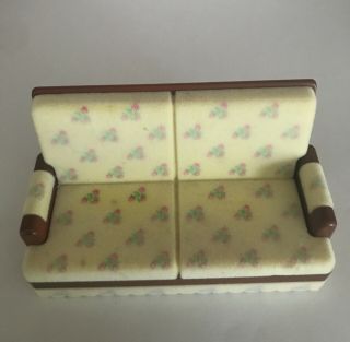 Sylvanian Families Vintage Rare Tomy Flocked Sofa/settee Lounge Furniture.