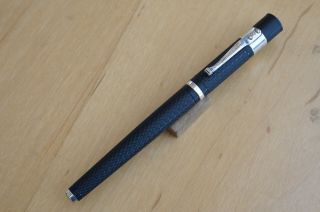 Rare And Discontinued Yard O Led Retro Fountain Pen " B " 18k Nib -