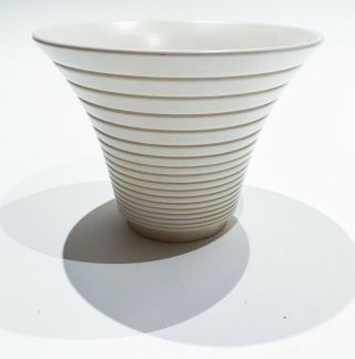 Rare Cream White Keith Murray Km Wedgwood Pottery Moonstone Glaze Vase