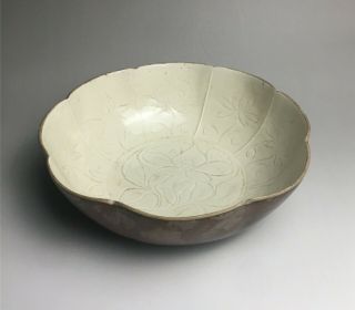Rare Chinese Porcelain Ding Kiln White & Purple Glaze Flower Design Alms Bowl