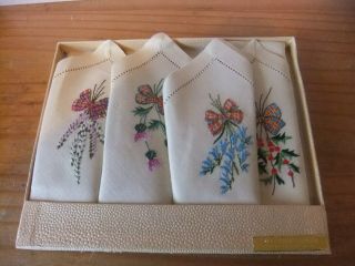 Vintage Set Of 4 Pure Irish Linen Embroidered Napkins