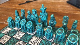 Mexican Mayan Aztec Carved Chess Set Complete Sombreros Donkeys Townspeople Rare 2