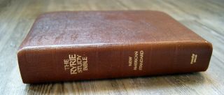 Ryrie Study Bible NASB 77 Brown Cowhide Leather RARE & OUT OF PRINT 3