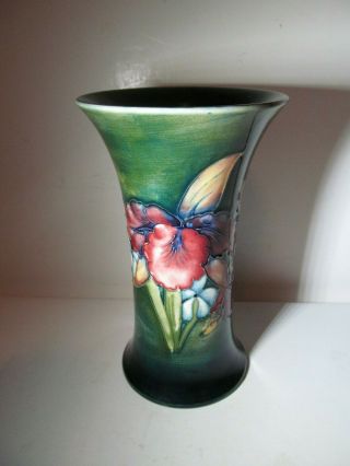 Stunning Signed Wm Moorcroft Rare Green On Blue Orchid Hibiscus 6 " Trumpet Vase