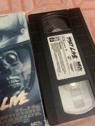 THEY LIVE 1988 John Carpenter VHS Tape Horror Rowdy Roddy Piper MCA Rare 3