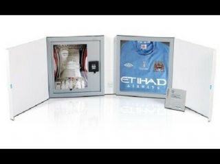 Box Manchester City Fa Cup Winner 2011 Home Shirt Jersey Limited 2010 Set Rare