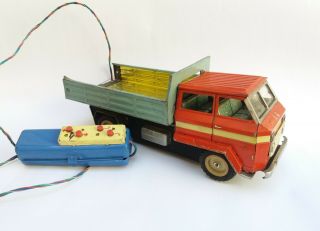 VINTAGE OLD RARE 60 ' s CHINA TIN TOY TRUCK ME 723 BATTERY OPER 2