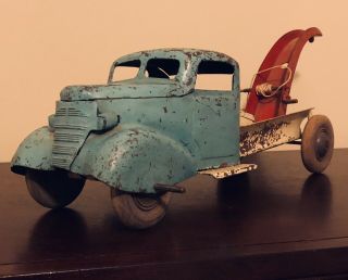 Circa 1930’s Vintage Turner Toys Pressed Steel Tow Truck.  Old Rare Find Here