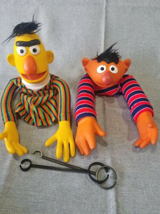 Vtg 70s Muppet Inc Rubber Hand Stage Puppet Set Bert & Ernie Sesame Street Rare