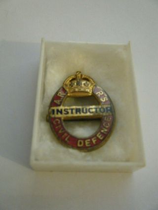 Arps Civil Defence Instructor Lapel Hat Badge Enameled Crown Rare