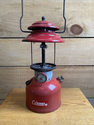 Vintage 8/1963 Red Coleman 200a Single Mantle Lantern Gas Pressure Camp Light