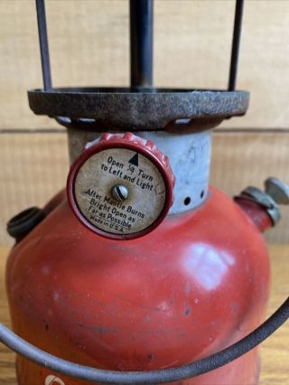Vintage 8/1963 RED COLEMAN 200A SINGLE MANTLE LANTERN Gas Pressure Camp Light 2