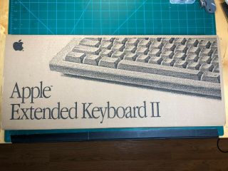 Apple Extended Keyboard II ADB Factory Box Vintage Rare M0312 NOS 2