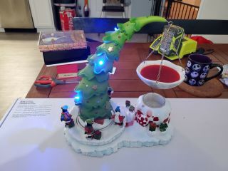 RARE Yankee Candle Hanging Tart Warmer PENGUIN Christmas Tree Musical LightsUp 2