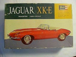 Vintage 1963 Revell Model Car Kit Jaguar Xke H - 1280 1/25 Scale