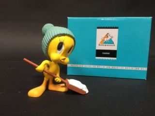 Extremely Rare Looney Tunes Tweety Clearing Snow Demons & Merveilles Statue