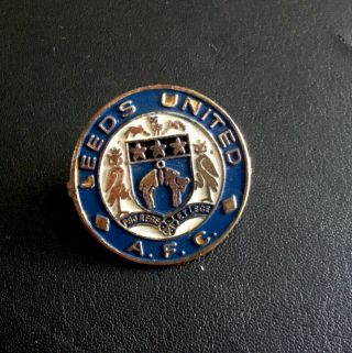 Very Rare 1960 - 70s Leeds United A.  F.  C Round Badge