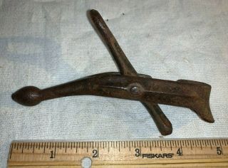 Antique Corn Shock Tier Tie Cast Iron Farm Tool Rope Twine Binder Early Gadget