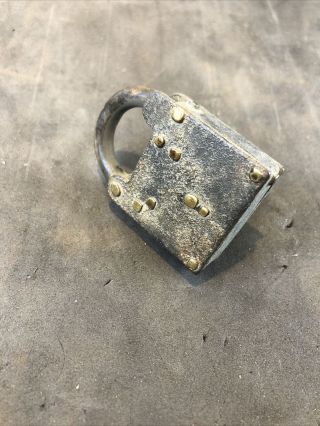 Vintage small Padlock - One key - Brass Details 2