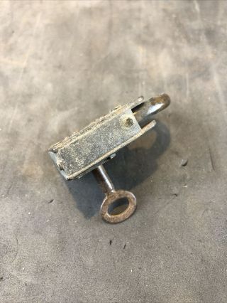 Vintage small Padlock - One key - Brass Details 3